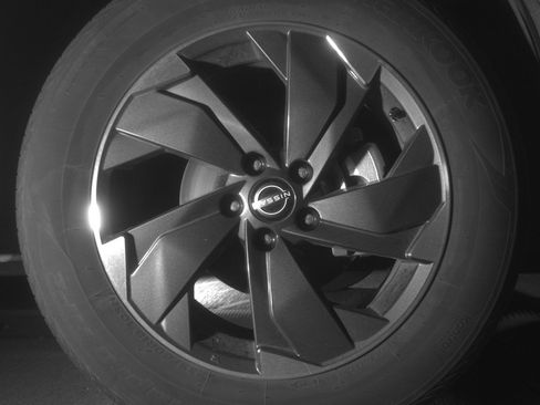 Used 2025 Nissan Rogue SV AWD/4WD image 13