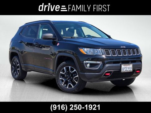 Used 2020 Jeep Compass Trailhawk AWD/4WD image 1
