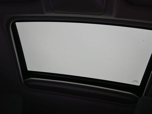 Used 2023 Toyota RAV4 XLE image 21