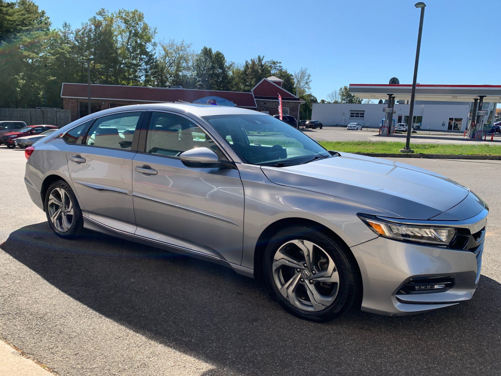 Used 2018 Honda Accord EX-L image 3