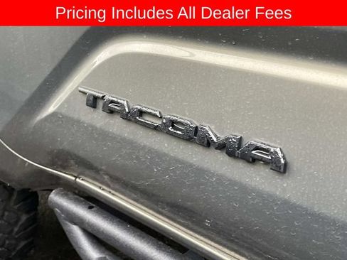 Used 2024 Toyota Tacoma TRD Sport AWD/4WD image 3