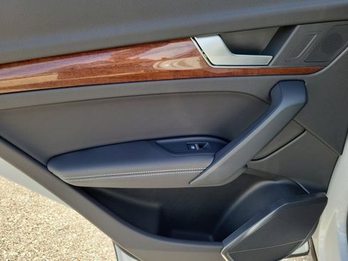 Certified 2022 Audi Q5 2.0T Premium Plus image 12