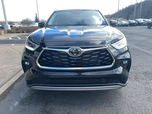 Used 2022 Toyota Highlander Limited image 5