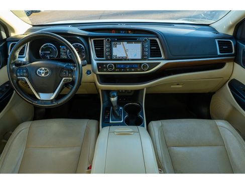 Used 2018 Toyota Highlander Limited Platinum image 20
