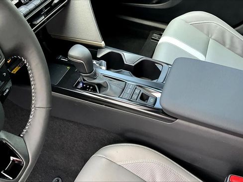 New 2026 Toyota Camry SE image 7