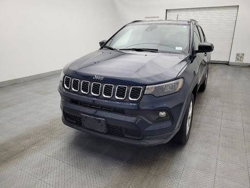 Used 2024 Jeep Compass Latitude image 15