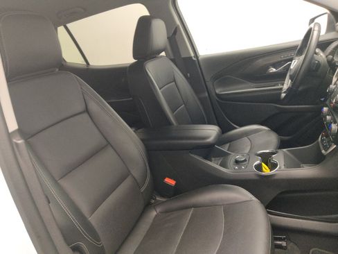 Used 2024 GMC Terrain SLT FWD image 21