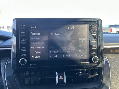 Used 2022 Toyota Corolla LE w/ LE Premium Package image 22