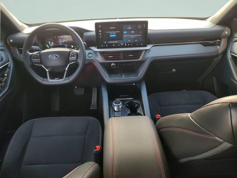 Used 2025 Ford Explorer ST AWD/4WD image 9