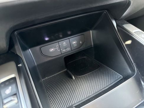 Used 2024 Kia Sorento EX image 29