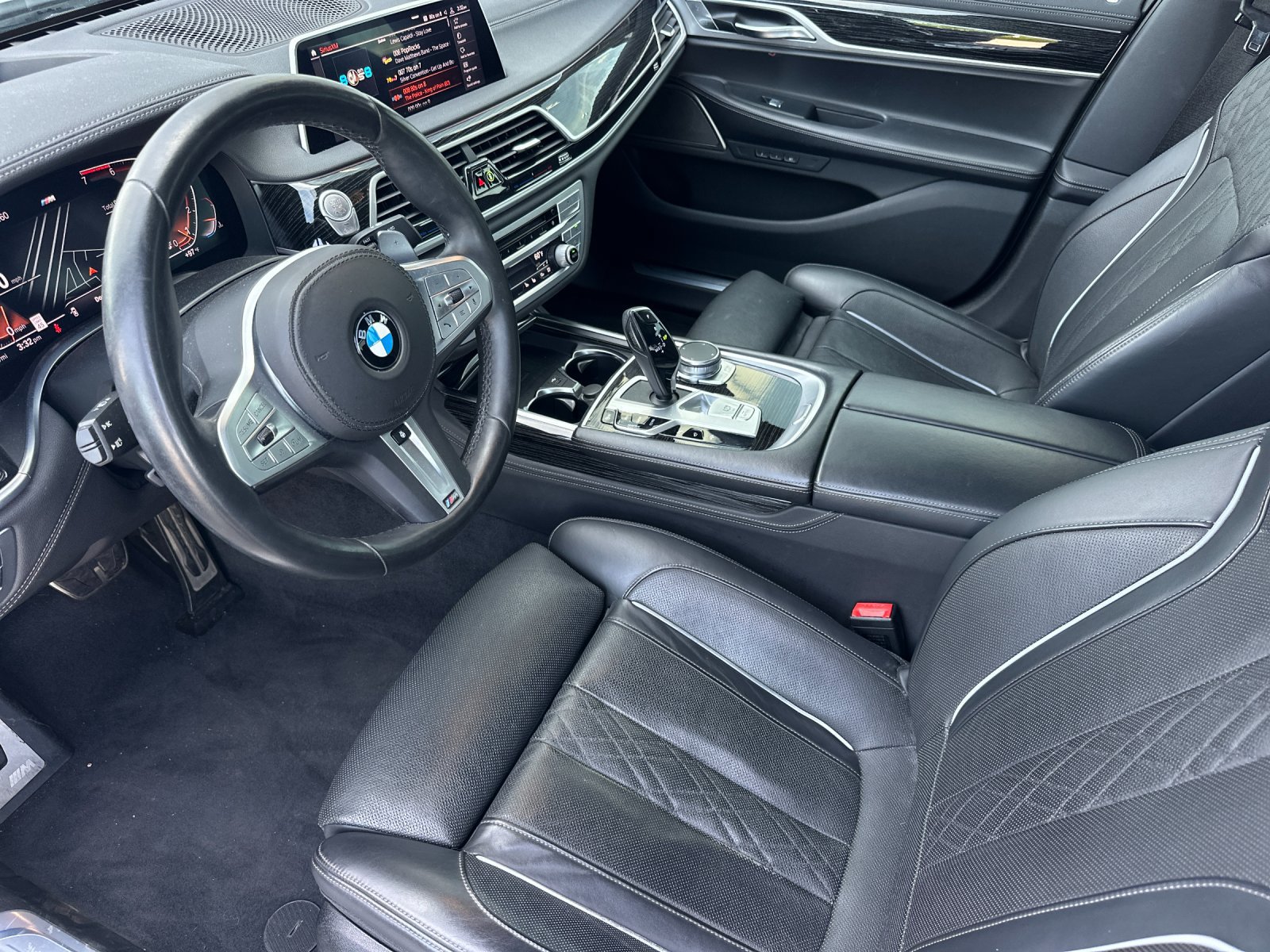 Used 2020 BMW 750i xDrive w/ M Sport Package AWD/4WD image 10