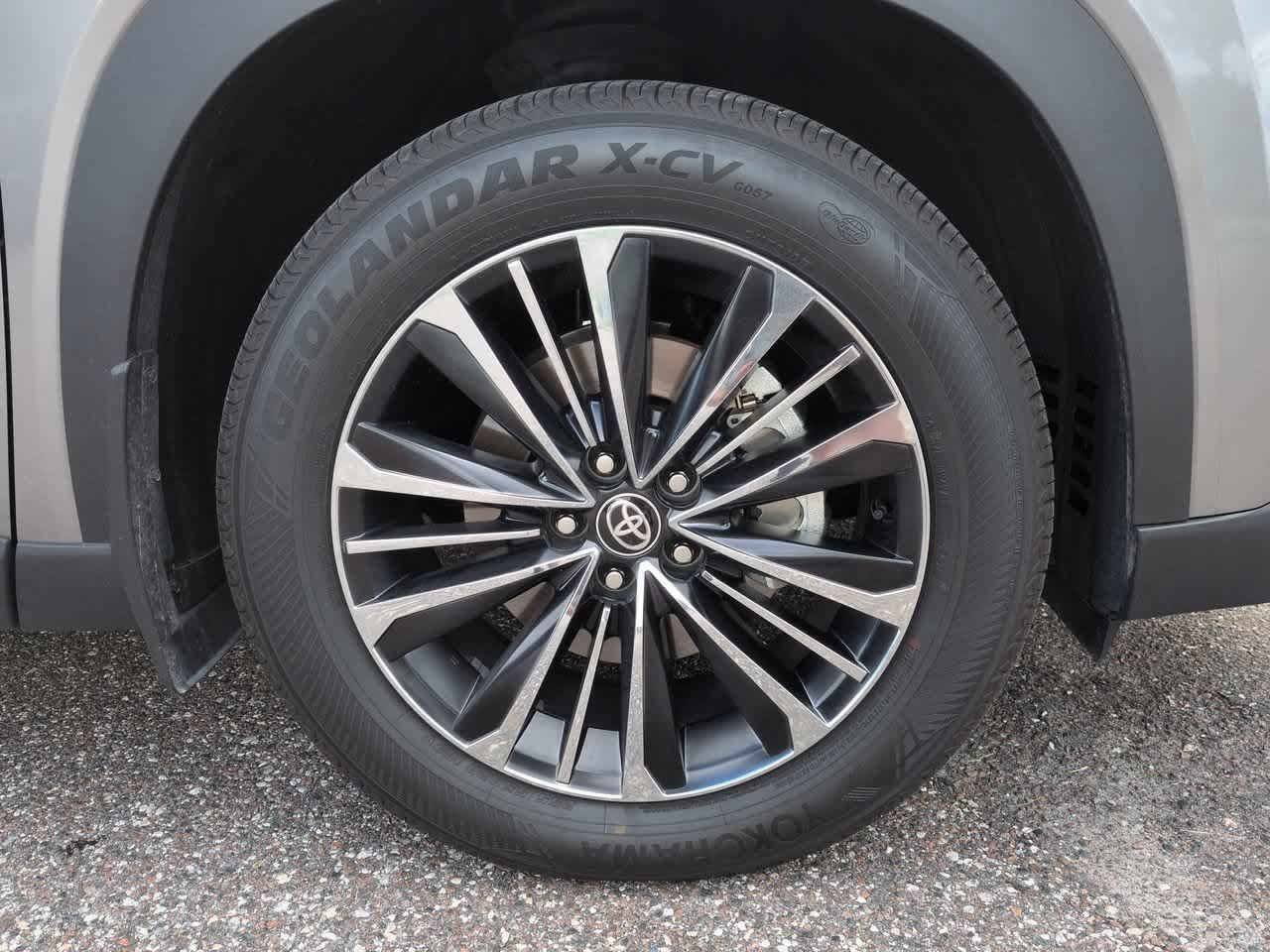 Certified 2026 Toyota Grand Highlander AWD Hybrid image 11