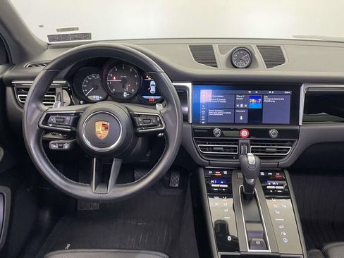 Used 2022 Porsche Macan image 27