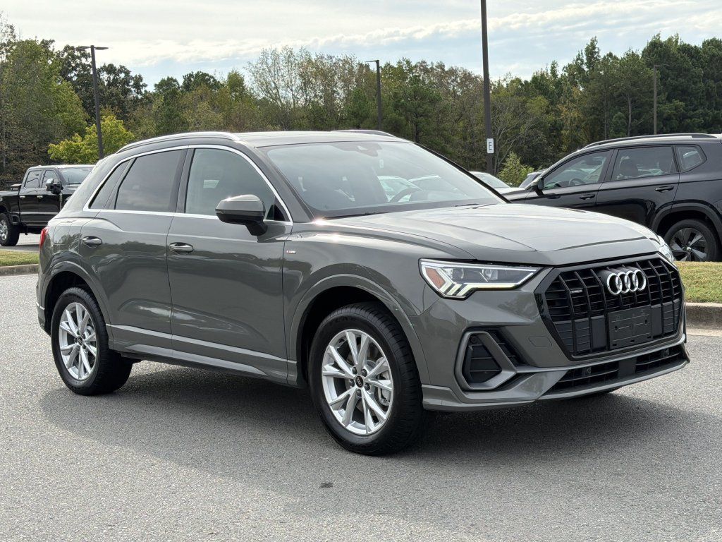 Used 2025 Audi Q3 2.0T Premium AWD/4WD image 7