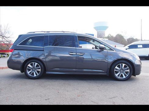 Used 2015 Honda Odyssey Touring image 6