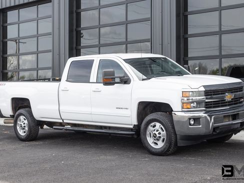 Used 2015 Chevrolet Silverado 2500 LT w/ Z71 Package, Off-Road image 7