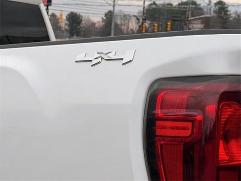 Used 2024 GMC Sierra 2500 Pro w/ Convenience Package image 6