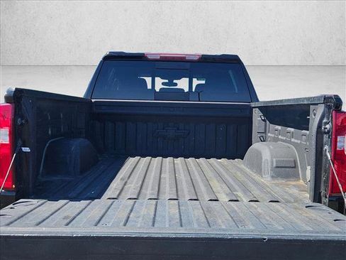 Used 2021 Chevrolet Silverado 1500 LT Trail Boss w/ Convenience Package II AWD/4WD image 6