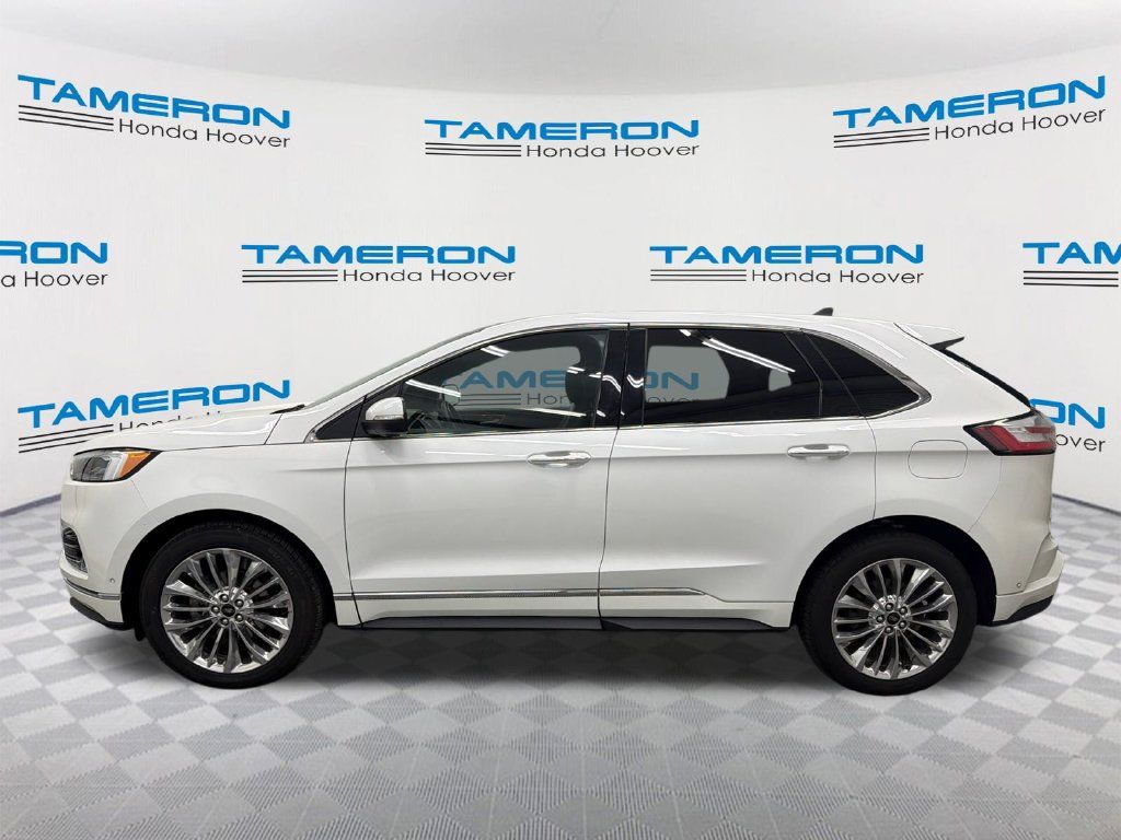 Used 2020 Ford Edge Titanium w/ Equipment Group 301A FWD image 2