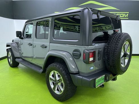 Used 2018 Jeep Wrangler Unlimited Sahara image 7