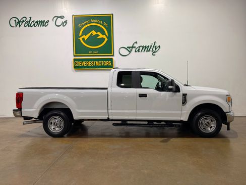 Used 2020 Ford F250 XL w/ Power Equipment Group image 9