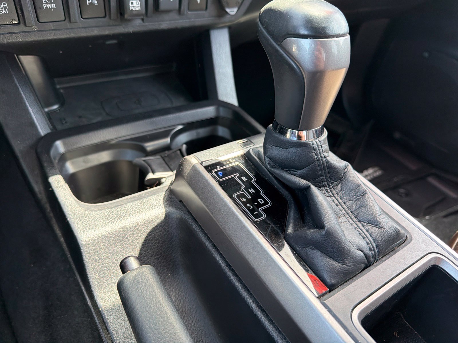 Used 2021 Toyota Tacoma Limited RWD image 30