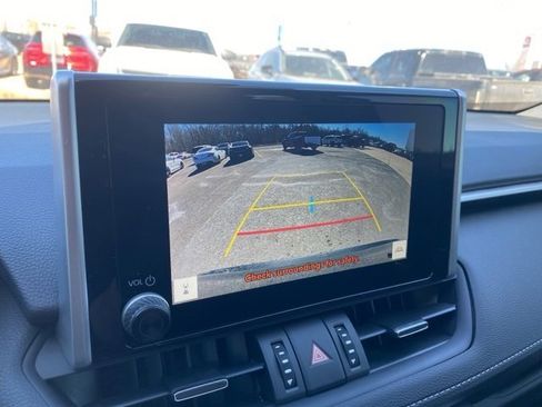 Used 2025 Toyota RAV4 XLE Premium image 25