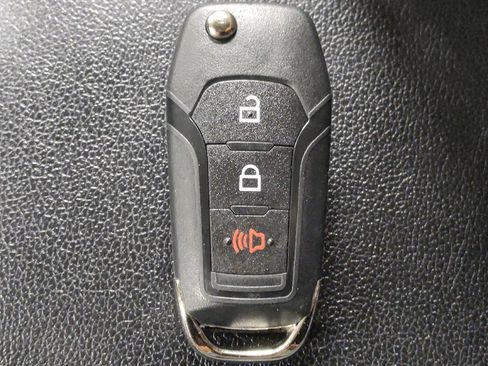 Used 2021 Ford EcoSport S FWD image 32