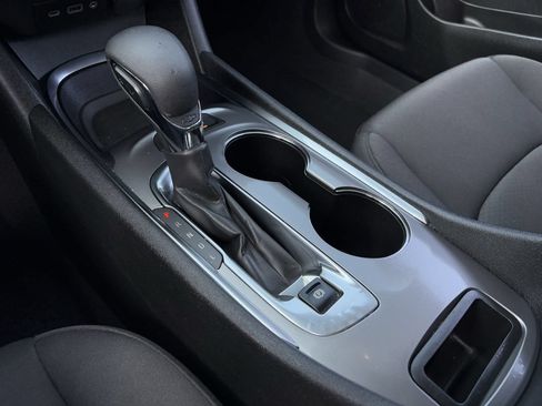 Used 2024 Chevrolet Malibu LT FWD image 19