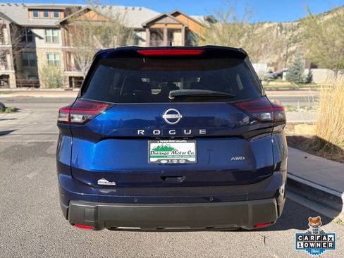 Used 2025 Nissan Rogue SV image 7