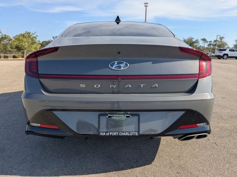 Used 2023 Hyundai Sonata SEL w/ Preferred Accessory Package image 6
