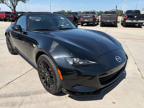 Used 2023 MAZDA MX-5 Miata Club w/ Brembo/BBS Recaro Package RWD image 4