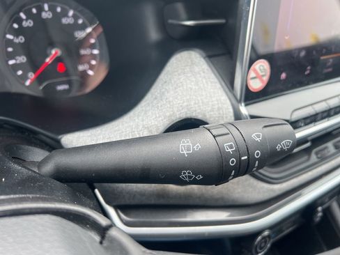 Used 2024 Jeep Compass Latitude image 13