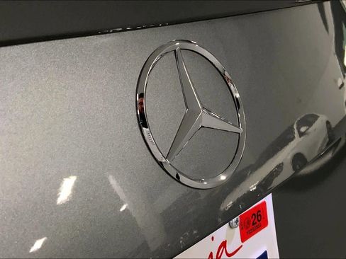 Used 2025 Mercedes-Benz C 300 Sedan image 9