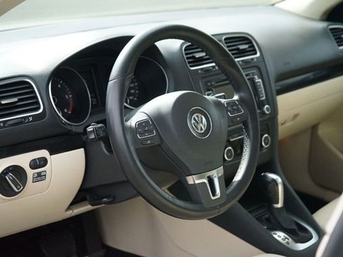 Used 2011 Volkswagen Jetta TDI FWD image 12