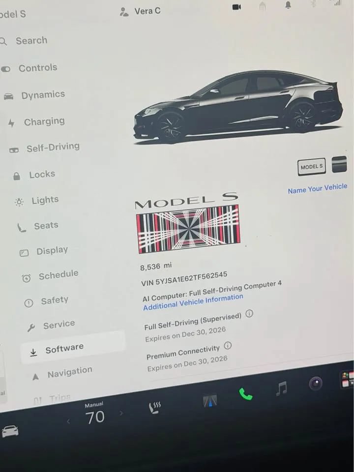 Used 2026 Tesla Model S Plaid AWD/4WD image 17