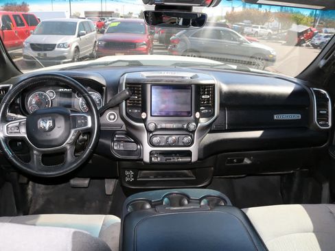 Used 2024 RAM 2500 Big Horn AWD/4WD image 16