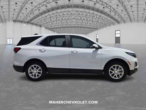 Used 2024 Chevrolet Equinox LT AWD/4WD image 8
