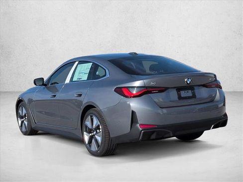 New 2026 BMW i4 xDrive40i image 9