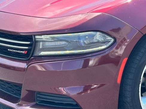 Used 2017 Dodge Charger SE RWD image 11