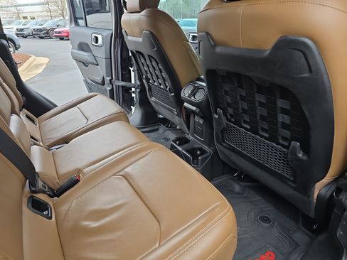 Used 2022 Jeep Gladiator Rubicon w/ LED Lighting Group image 11