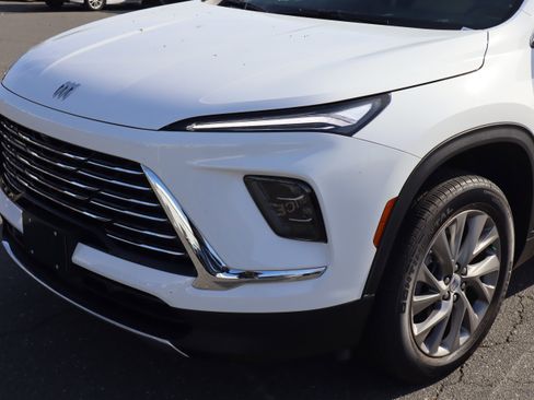 Used 2026 Buick Enclave Preferred w/ LPO, Floor Liner Package image 6