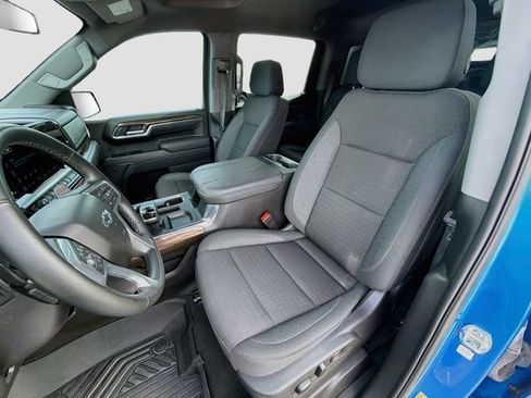 Used 2025 Chevrolet Silverado 1500 LT Trail Boss AWD/4WD image 22