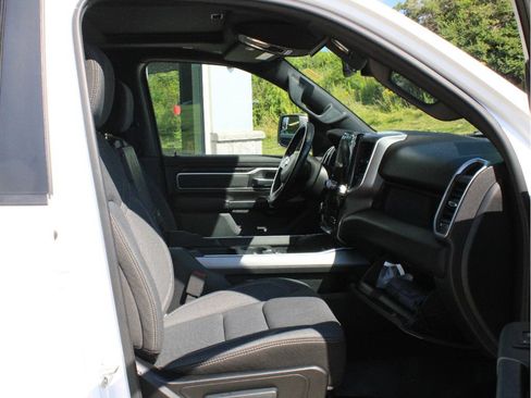 Used 2021 RAM 1500 Big Horn AWD/4WD image 24