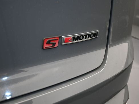 Used 2022 Volkswagen Atlas Cross Sport SEL R-Line image 49