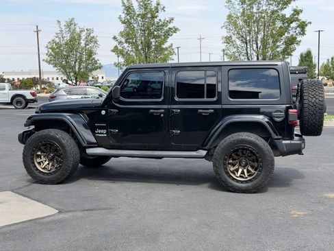 Used 2019 Jeep Wrangler Unlimited Sahara AWD/4WD image 5