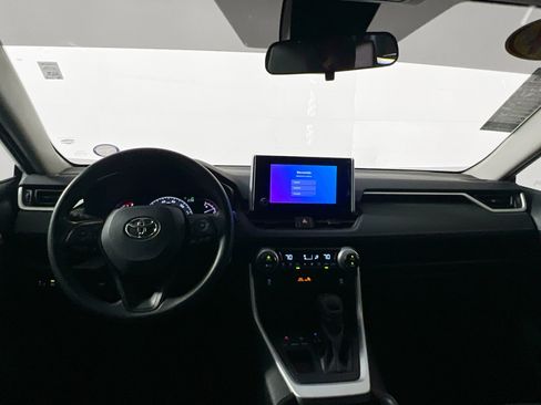 Used 2024 Toyota RAV4 XLE image 29