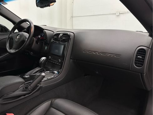 Used 2013 Chevrolet Corvette Convertible RWD image 21