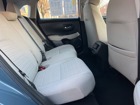 Used 2023 Honda HR-V LX image 25