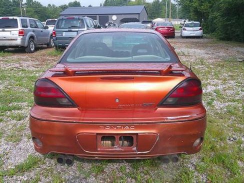 Used 2004 Pontiac Grand Am GT FWD image 12